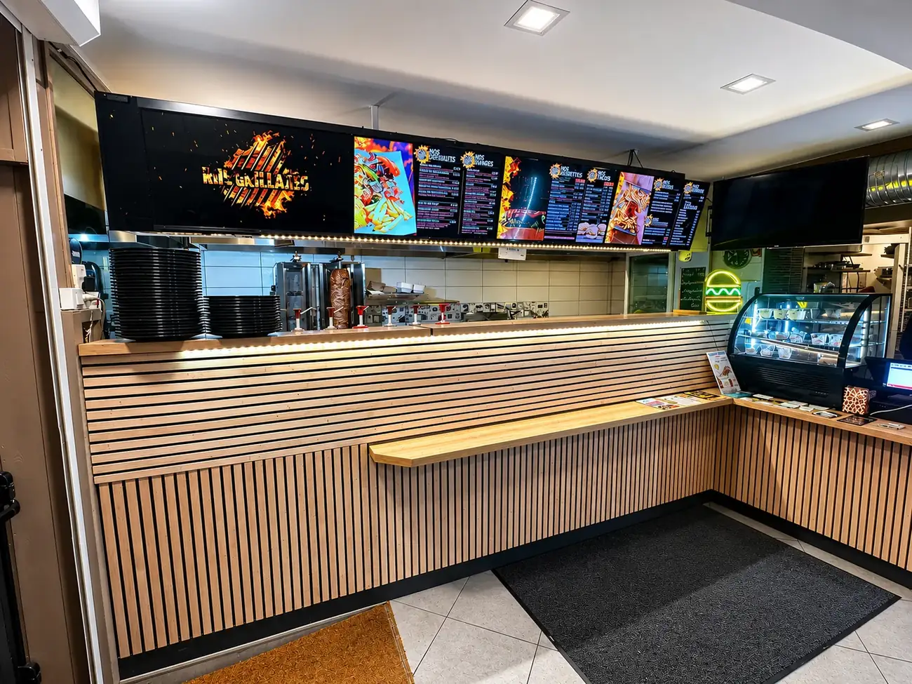 Comptoir et grill du restaurant turc Marmara à Saleux