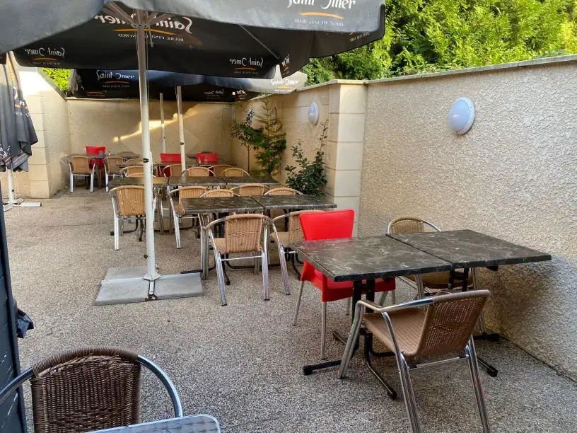 Terrasse du restaurant Marmara Saleux, ouverte toute l'année